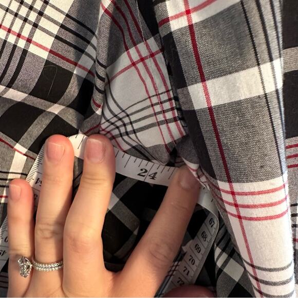 Talbots Black Red Plaid Wrinkle Resistant Long Sleeve Top 20W - Picture 5 of 9